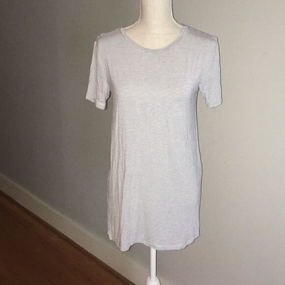 Old navy striped tunic tee - Picture 1 of 3